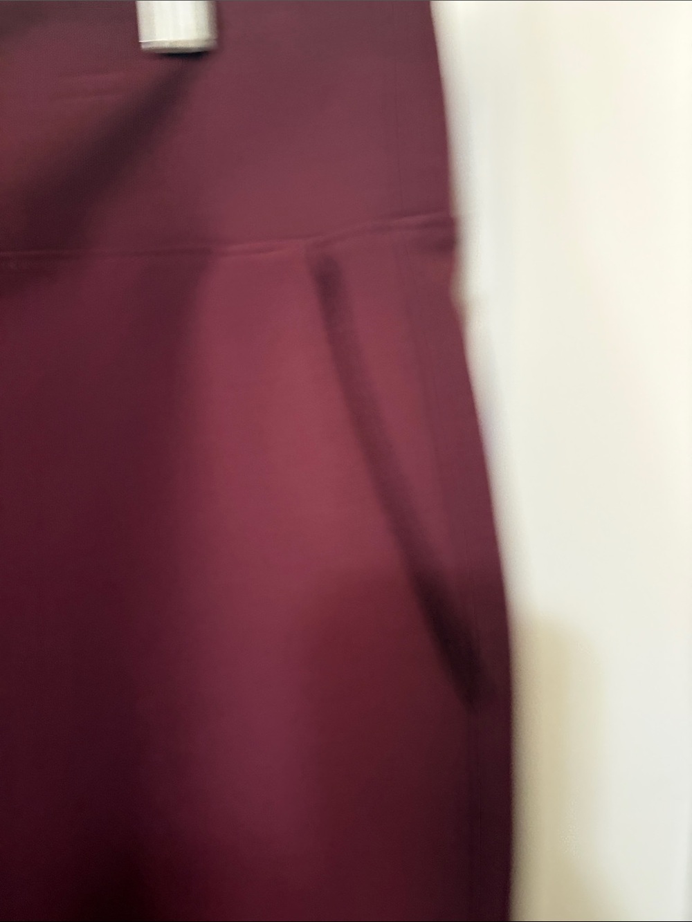 NWT Nine West Cropped Pull-On Pants in Deep Burgundy - Picture 4 of 12
